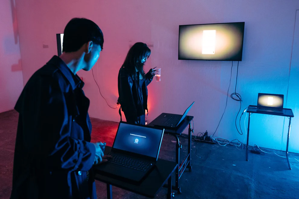 W (2022), documentation image 7, from Jeanyoon Choi's experiments.